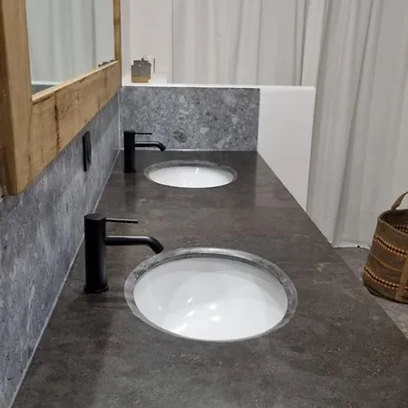 Bed and breakfast D'hotes Au Haras D'agathe Et Ses Princes Les Barils